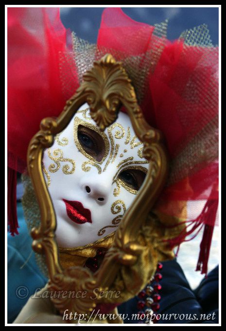 Carnaval-Annecy-2011-9-dans-le-miroir.jpg