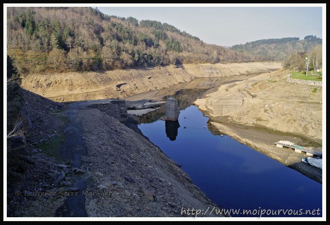 Viaduc-de-Garabit-Barrage-vide-Avril-2014-2.jpg