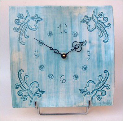 horloge-murale-fleur-turquoise-3.jpg