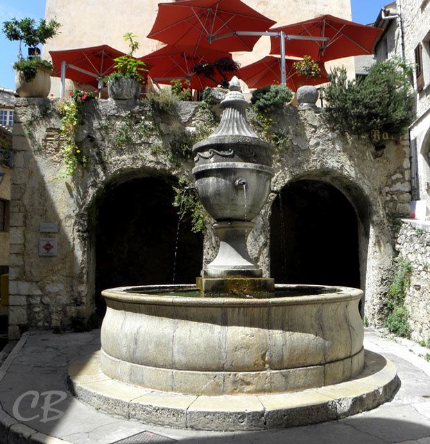 St-Paul-de-Vence fontaine 