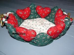 couture_corbeille_coeurs_sapins_Noël