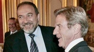 Lieberman-Kouchner-souriants.jpg