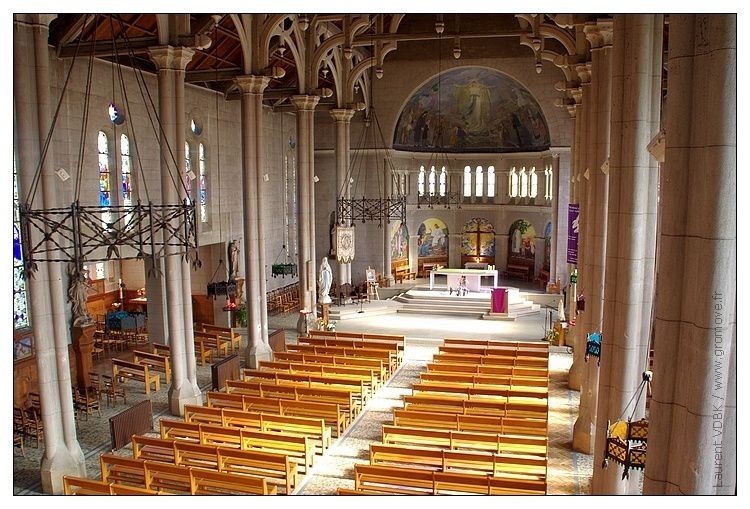 Eglise ND de Lourdes à Sotteville 059m