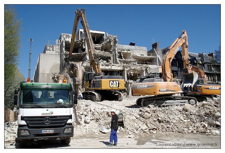 demolition-palais-des-congres-4-rouen-7-4-10.jpg