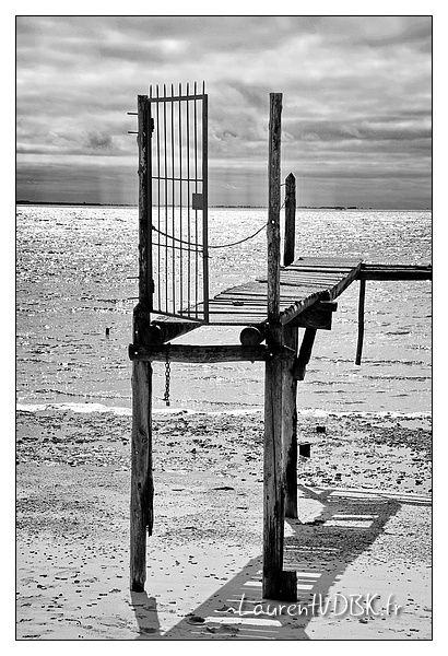 Porte ouverte pêcherie - Noir et Blanc