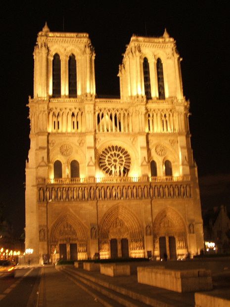 Le superbe livre "Monographie de Notre-Dame de Paris. " - Autour de