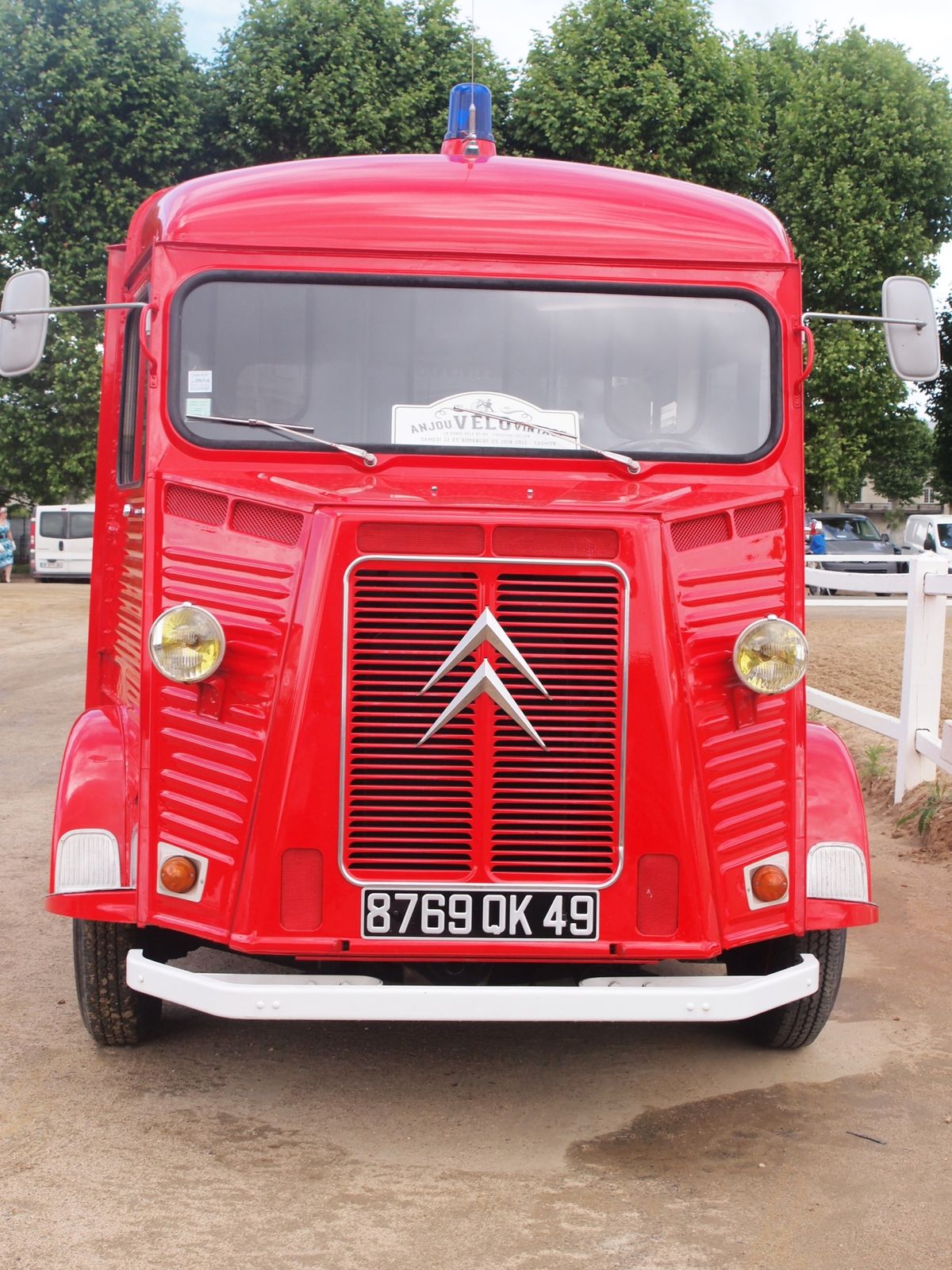 camion-Citroen-HY-de-pompiers.JPG