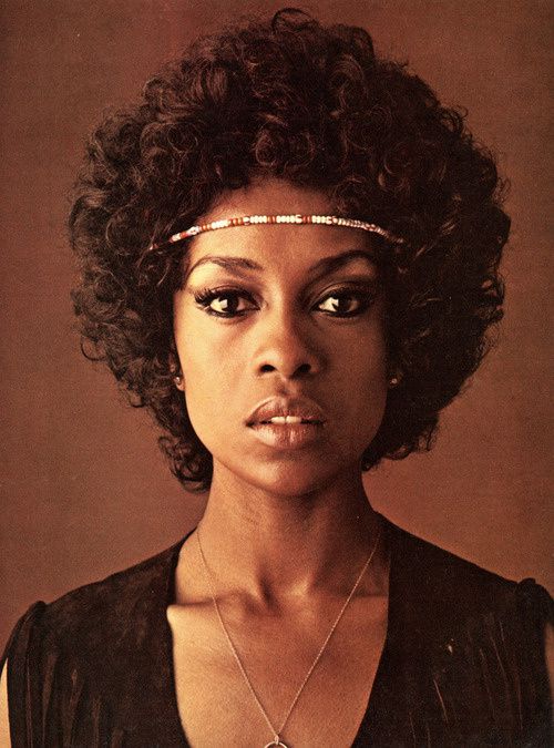 Lola-Falana-by-Jerry-Davis-for-Evergreen-Review--1971-.jpg