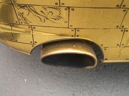 Russian-porsche-made-of-gold-4.jpeg