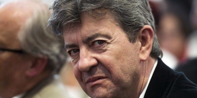 melenchon-chavez-a-fait-progresser-la-democratie.jpg