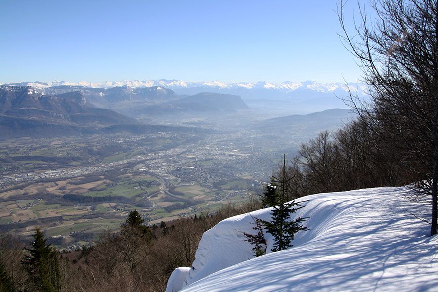 Château Richard & la Croix du Signal - La Motte Servolex - Paysages de  Savoie
