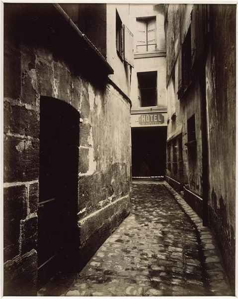 19f9cb9329b49bf1-grand-paris-rue-saint-severin-entree-presb