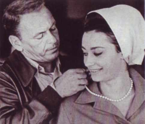 Raffaella_carra_e_frank_sinatra_in_il_colonnello_von_ryan_.jpg