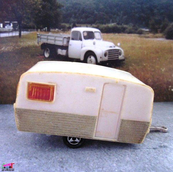 caravane-sterckeman-lovely-400-majorette-whonwagen
