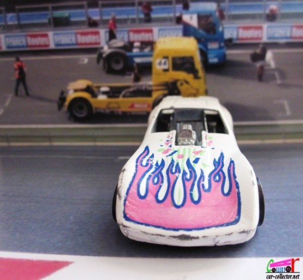 vetty-funny-corvette-funny-car-california-customs-1990 (1)