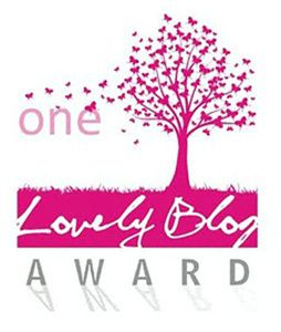 onelovelyblogaward-logo1.jpg
