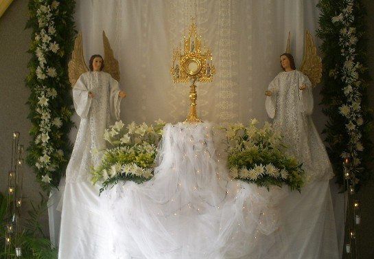 Saint-Sacrement-anges-et-fleurs-parousie.over-blog.fr.jpg