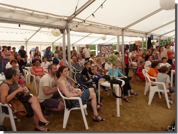 Fête de la MJC8 Juin 2013 Châpiteau