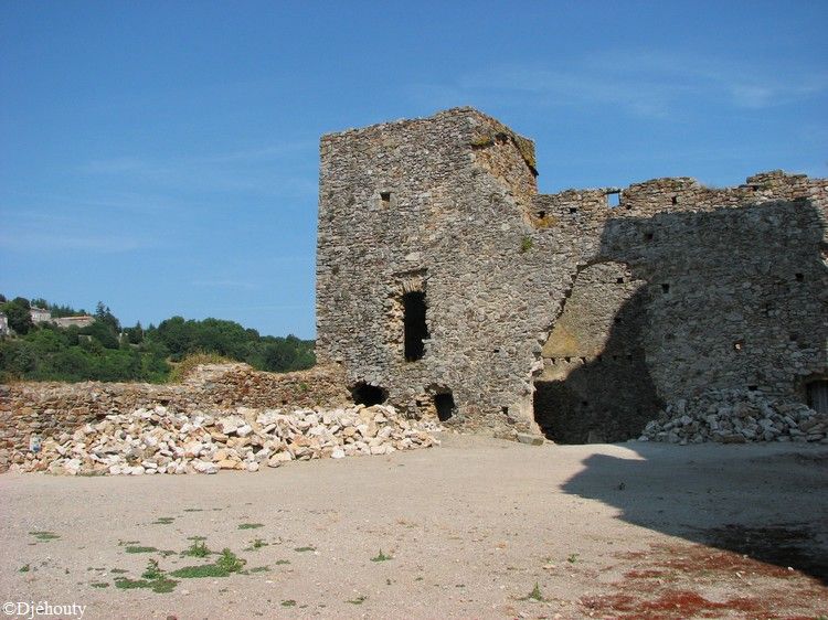 chateau de Saissac 08