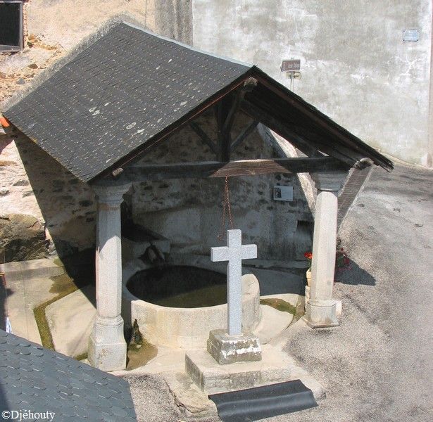 chateau de Saissac 13 lavoir