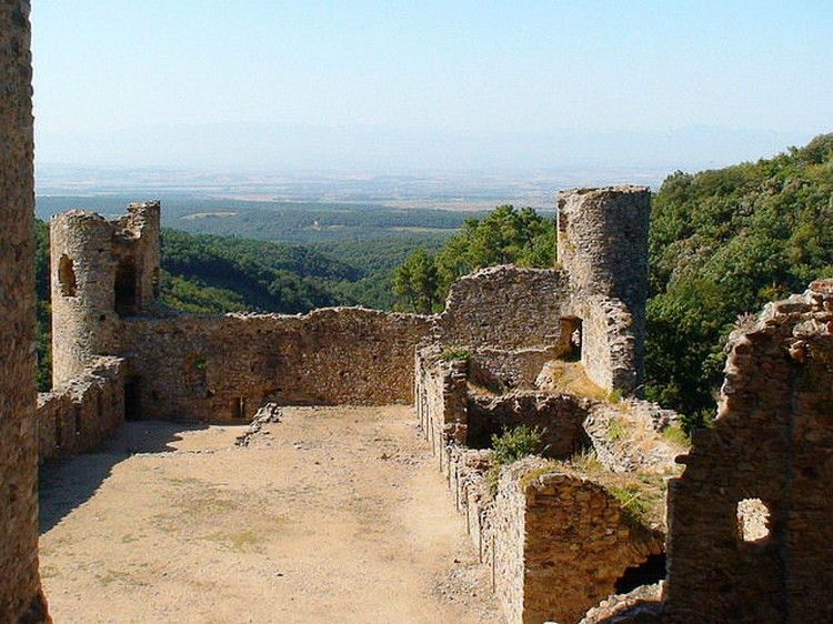 chateau de Saissac 64