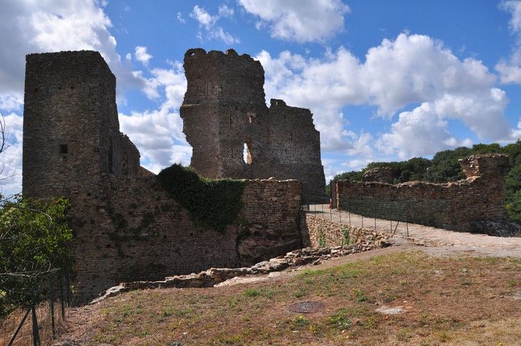 chateau de Saissac 70