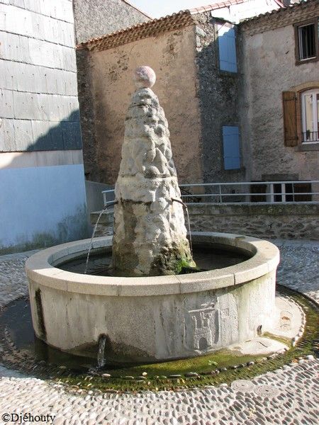 chateau de Saissac 73