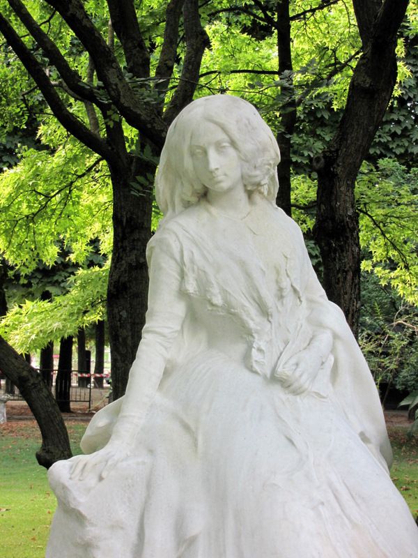 Statue de Georges Sand par François-Léon Sicard, jardin du Luxembourg