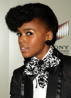 Janelle.jpg