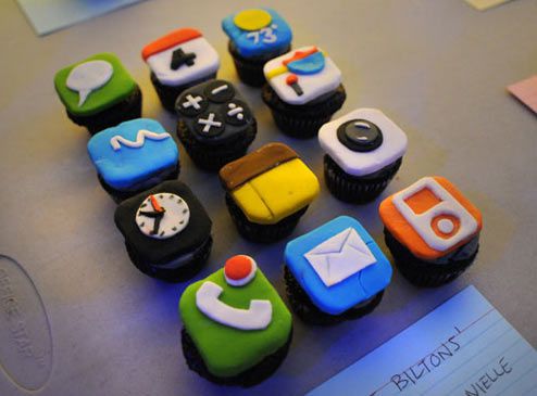 iPhone Cupcakes 2