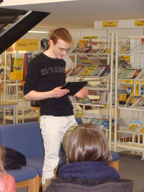 Le 27 février 2012, les lycéens d'i-voix ont rencontré l'écrivain Guillaume Vissac auteur du Livre des peurs primaires publié aux éditions Publie.net.
