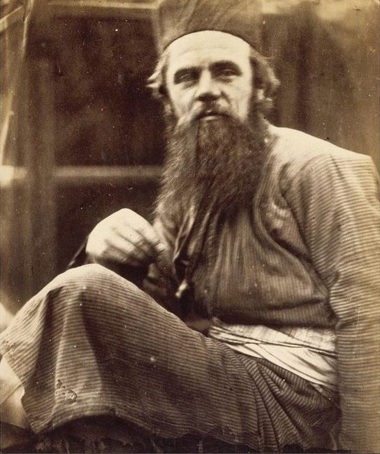 Cameron-William-Holman-Hunt-1864.jpg