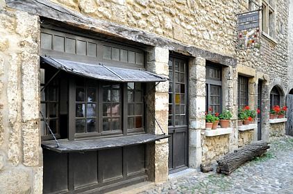 Perouges-53b.jpg