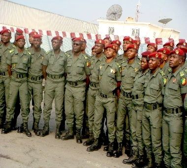 14juillet-troupes-Congo