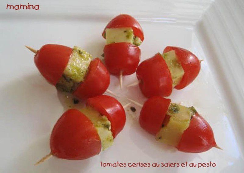 brochettes_de_tomates_et_salers