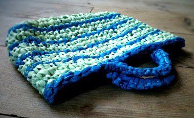 crochet-plastique-1-.jpg