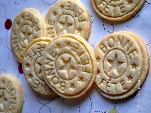 Biscuits sablés avec tampon Bonne fête - Recettes by Hanane