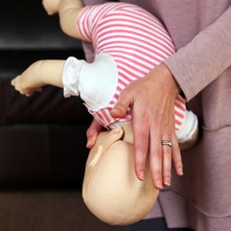 etouffement-bebe-croix-rouge-cc.jpg