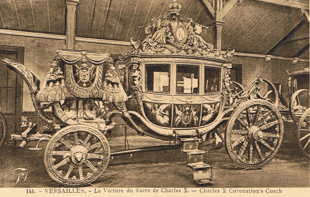 Cet album contient les photos liées au premier musée au trianon et aux voitures du mariage de Napoléon avec Marie Louise,baptème ddu duc de Bordeaux,......