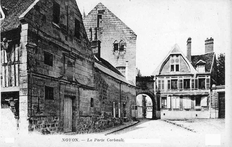 Album - la ville de Noyon (Oise), la porte Corbeau, l'Abside, la salle du trésor, l'ancienne Abbaye