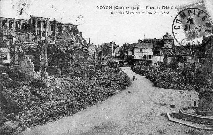 Album - la ville de Noyon (Oise), la guerre, la gare, la cathédrale, la fontaine, hôtel de ville