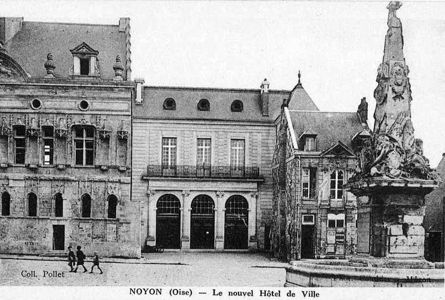 Album - la ville de Noyon (oise), l'hôtel de ville et sa place