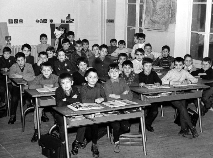 Album - la ville de Noyon (Oise), les élèves des écoles de 1960 à 1975