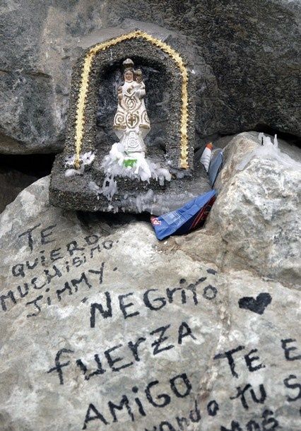 A statue of the Carmen Virgin