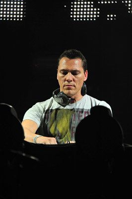 Tiësto Electric Zoo 02 september 2011 (5)