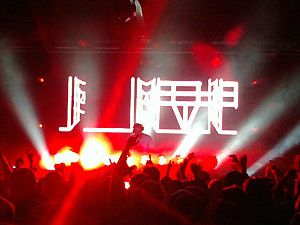 Tiesto--The-Valarium-Knoxville-TN-30-march-2011.jpg