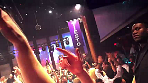 Tiesto-photos-Glo-Nightclub---Westbury--NY-11-feb-2011.png