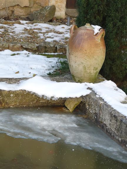Jarre-sous-la-neige.JPG