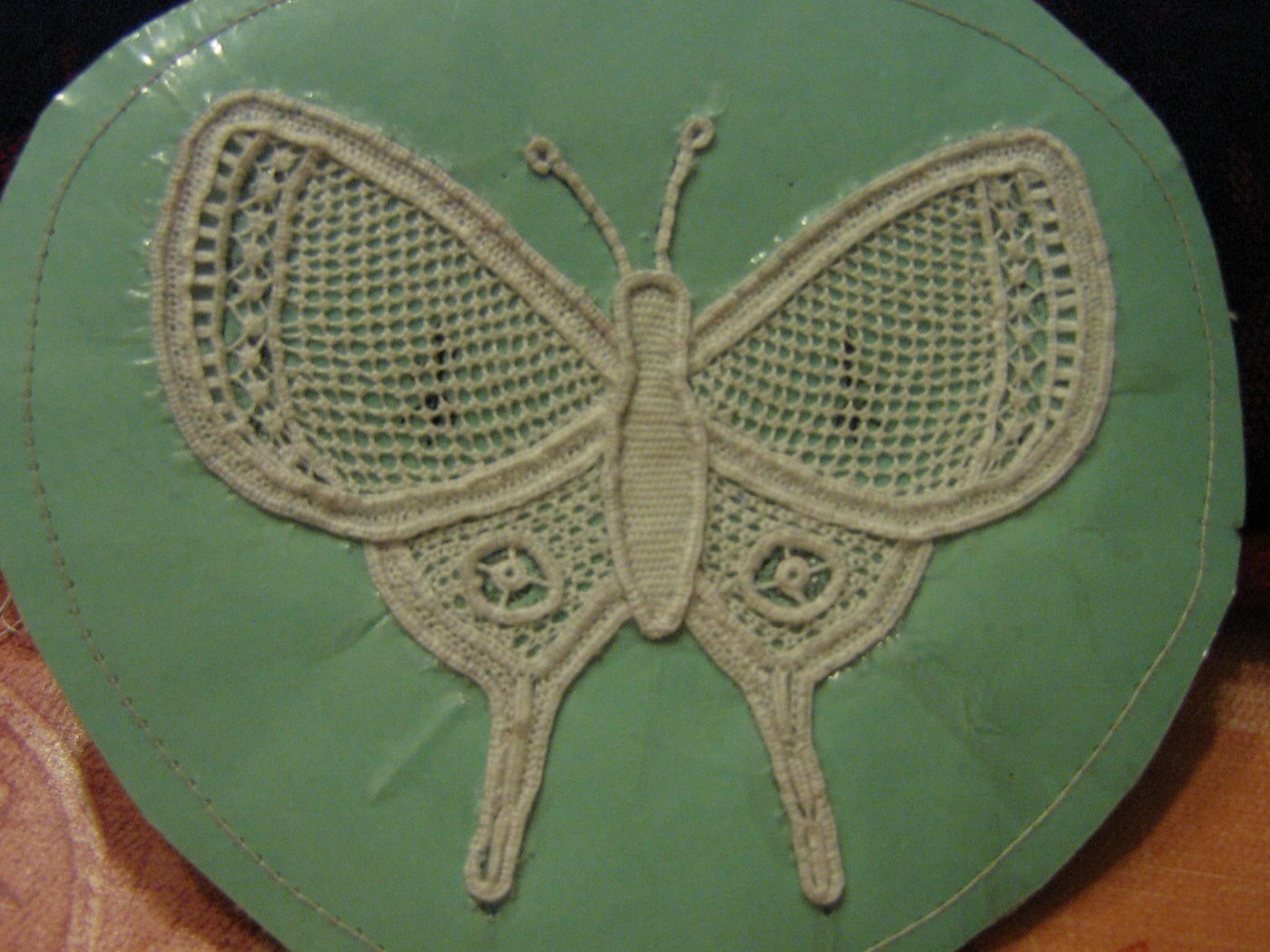 Papillon 4012
