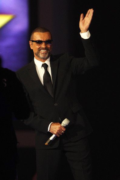 George-Michael-BRIT-Awards-2012-Show-epQ4t5KJK5Al.jpg